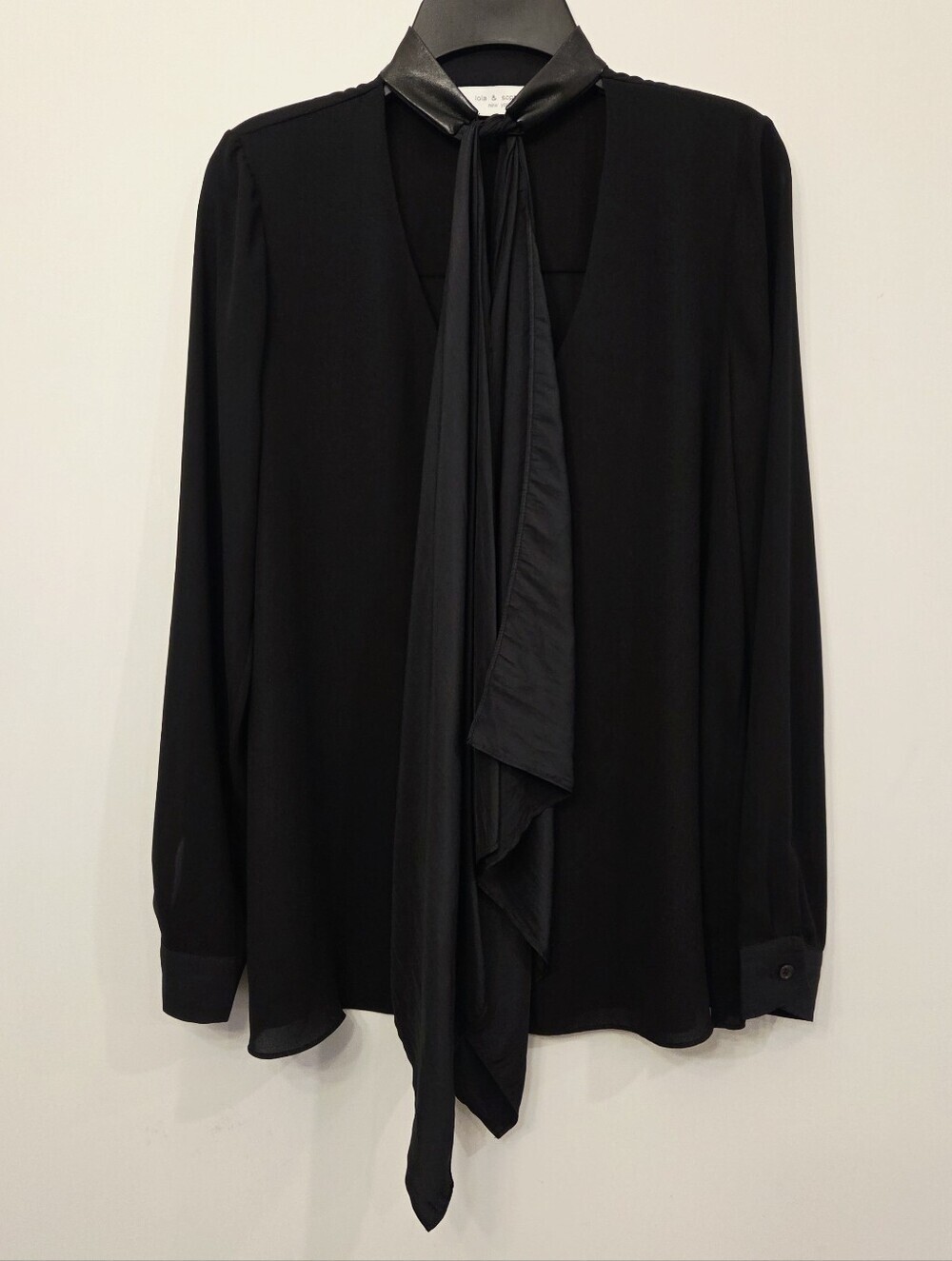 Lola & Sophie Black Sheer V-neck Blouse W/tie Size Small